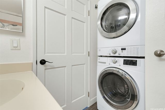 94-828 Lumiauau Street M201, Waipahu, HI 96797