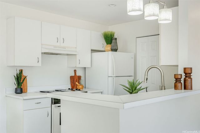 94-828 Lumiauau Street M201, Waipahu, HI 96797