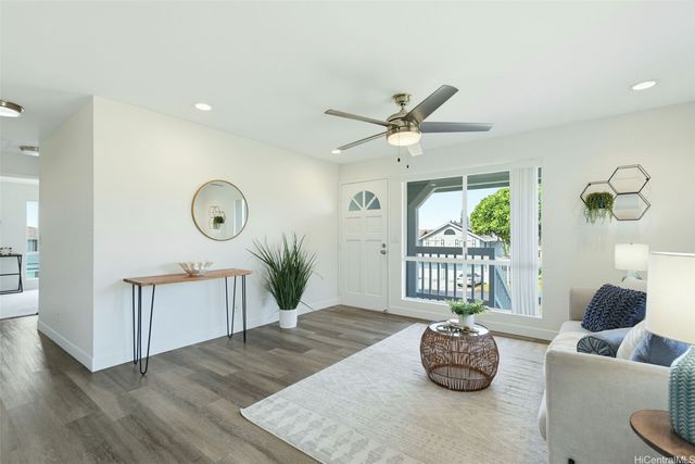 94-828 Lumiauau Street M201, Waipahu, HI 96797