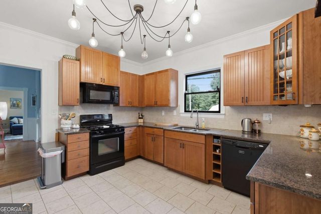 59 West Washington, Newnan, GA 30263