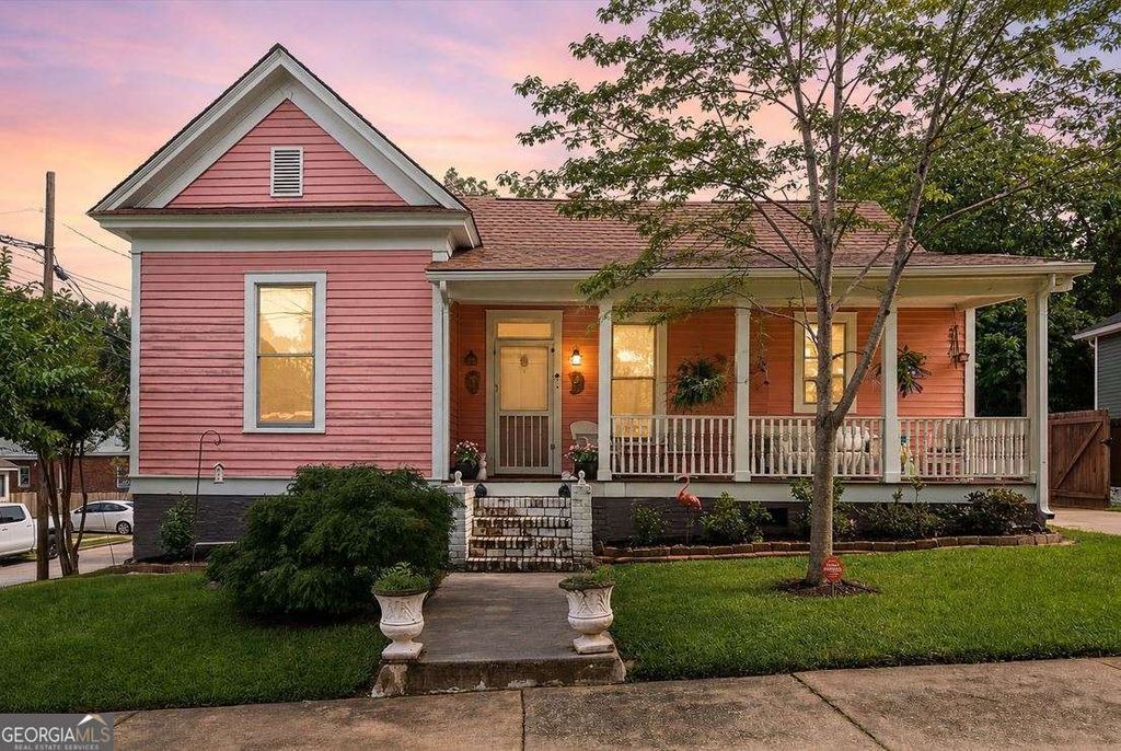 59 West Washington, Newnan, GA 30263