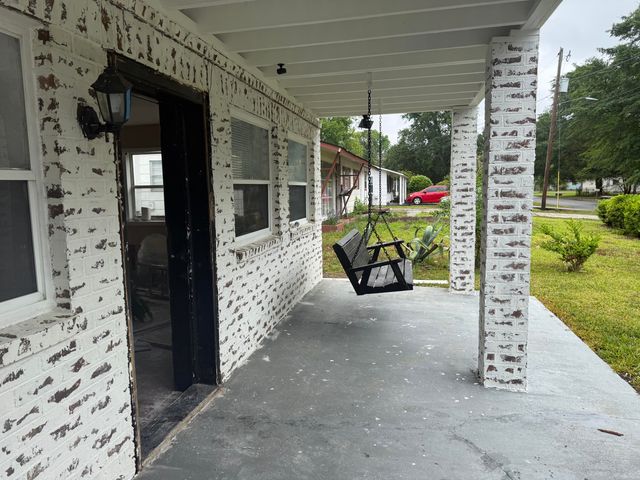 1520 Acacia Street, Charleston, SC 29407