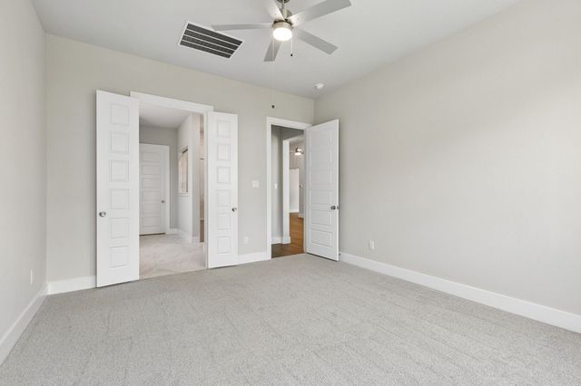 1013 Goldenrod Drive, Justin, TX 76247