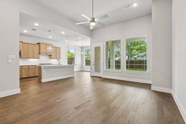 1013 Goldenrod Drive, Justin, TX 76247