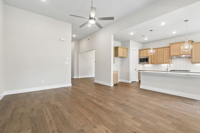 1013 Goldenrod Drive, Justin, TX 76247