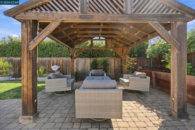 4485 Clear Creek Ct, Concord, CA 94521