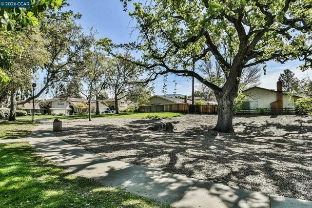 4485 Clear Creek Ct, Concord, CA 94521