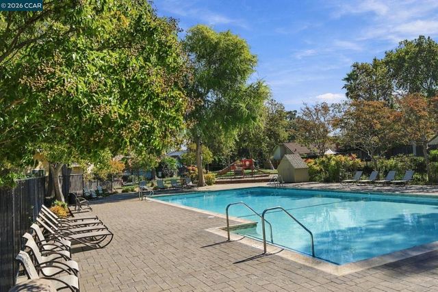 4485 Clear Creek Ct, Concord, CA 94521