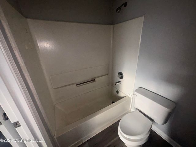 6463 Bentley Cove, Horn Lake, MS 38637