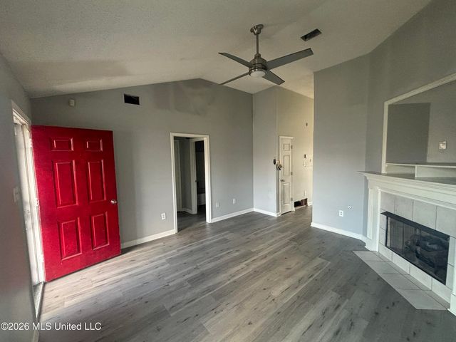 6463 Bentley Cove, Horn Lake, MS 38637