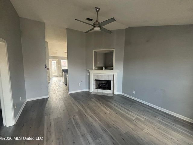 6463 Bentley Cove, Horn Lake, MS 38637