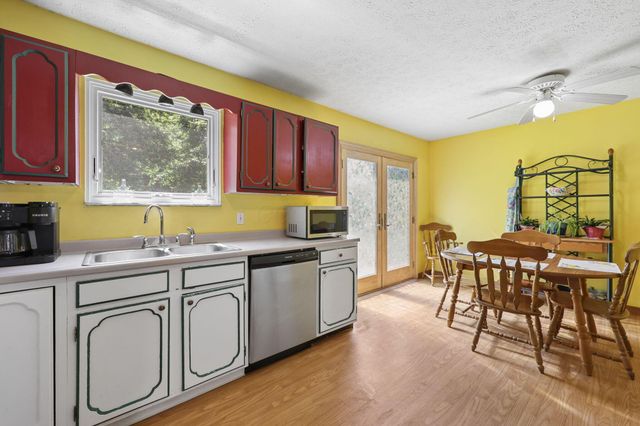 7675 Lake Drive Road, Heath, OH 43056