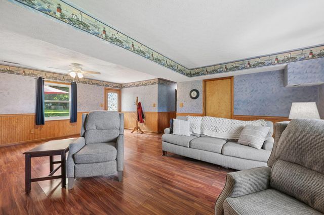 7675 Lake Drive Road, Heath, OH 43056