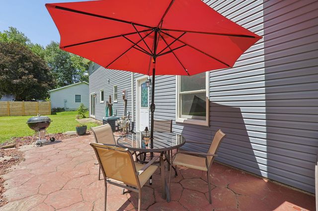 7675 Lake Drive Road, Heath, OH 43056