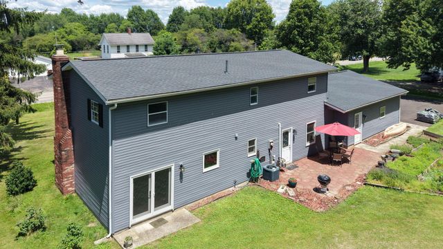 7675 Lake Drive Road, Heath, OH 43056