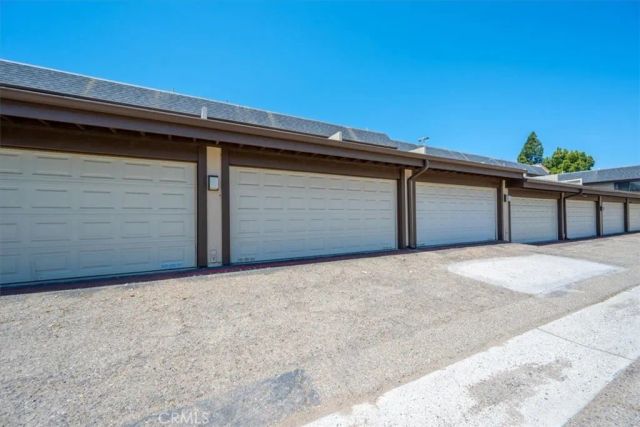1960 S Mcclelland, Santa Maria, CA 93454
