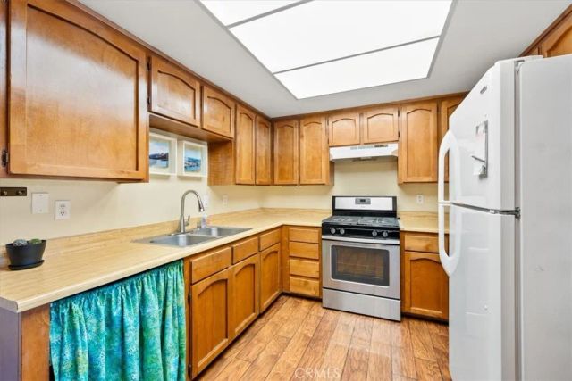 1960 S Mcclelland, Santa Maria, CA 93454