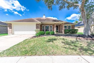 2104 Westminister Street, Pearland, TX 77581
