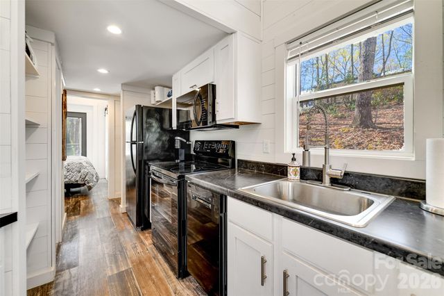 163 Simplicity Woods Drive, Franklin, NC 28734