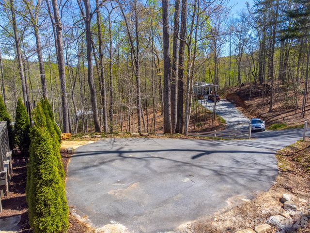 163 Simplicity Woods Drive, Franklin, NC 28734