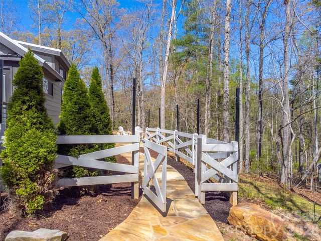 163 Simplicity Woods Drive, Franklin, NC 28734