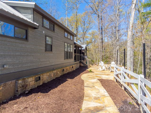 163 Simplicity Woods Drive, Franklin, NC 28734