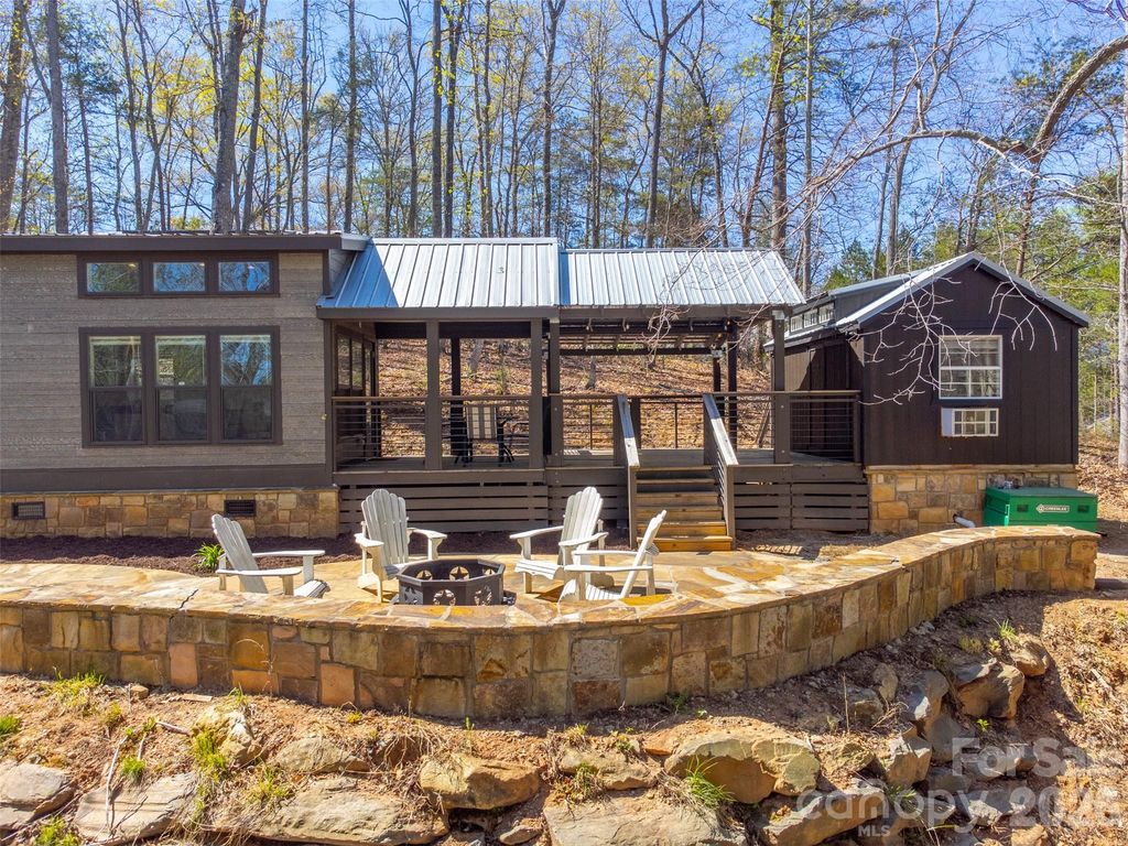 163 Simplicity Woods Drive, Franklin, NC 28734