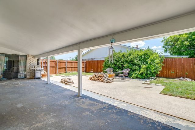 3113 Spring Grove Drive, Bedford, TX 76021
