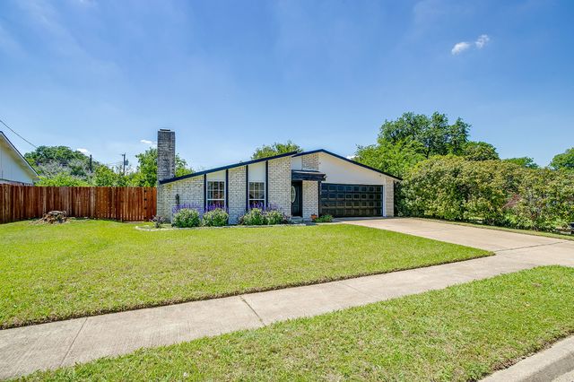 3113 Spring Grove Drive, Bedford, TX 76021