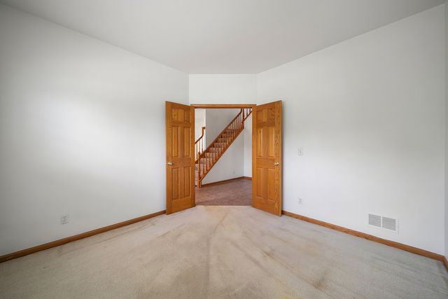 1168 Sandalwood Lane, Crystal Lake, IL 60014