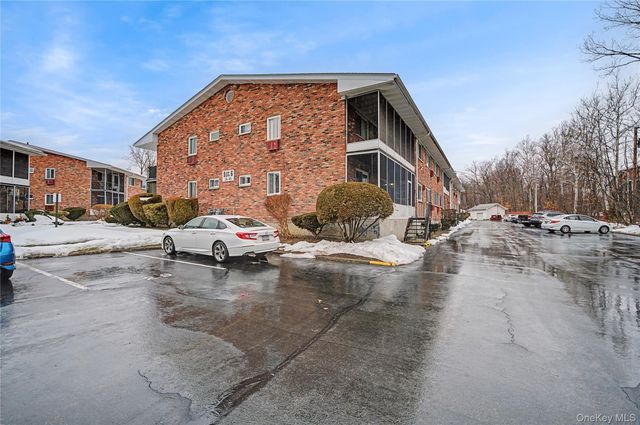 810 Blooming Grove Turnpike 36, New Windsor, NY 12553