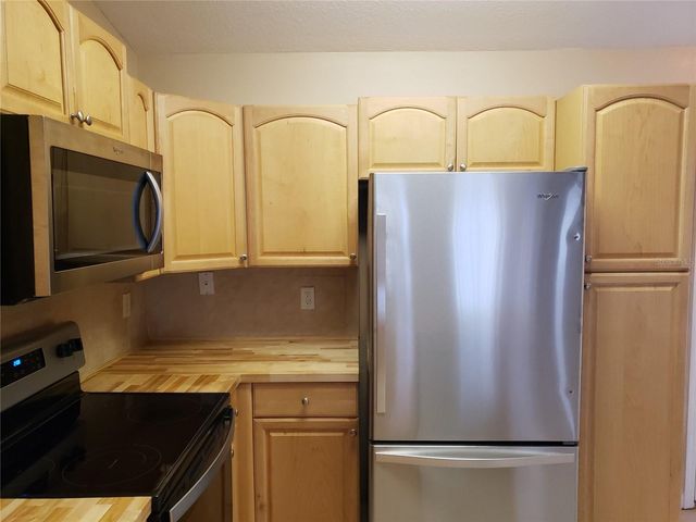 32 ZOELLER CT COURT B, Palm Coast, FL 32164