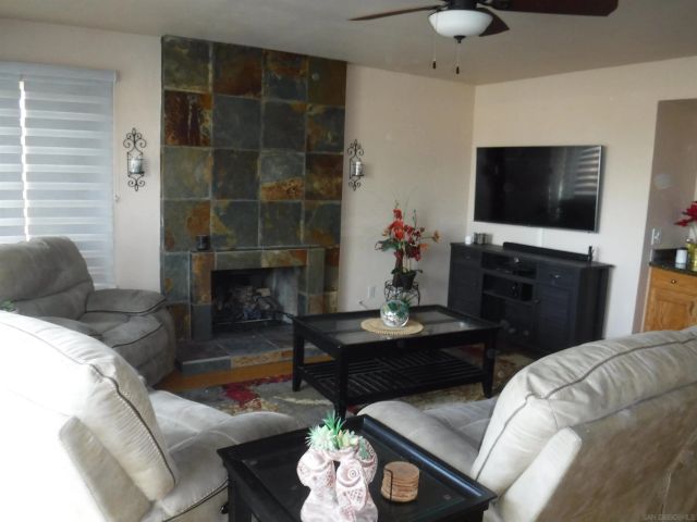 9068 Ellingham St, San Diego, CA 92129