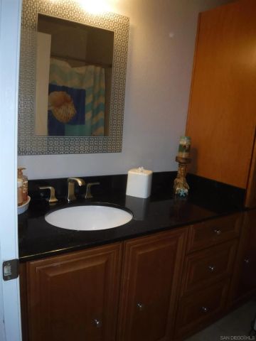 9068 Ellingham St, San Diego, CA 92129