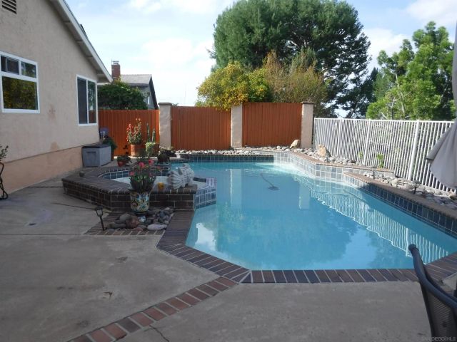 9068 Ellingham St, San Diego, CA 92129