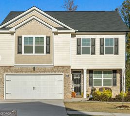 104 Waratah Drive, Locust Grove, GA 30248