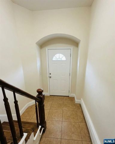 255 Franklin Street, Elizabeth, NJ 07206