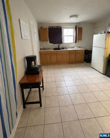 255 Franklin Street, Elizabeth, NJ 07206