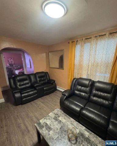 255 Franklin Street, Elizabeth, NJ 07206