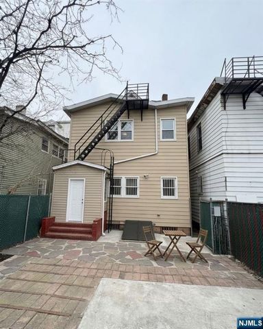 255 Franklin Street, Elizabeth, NJ 07206