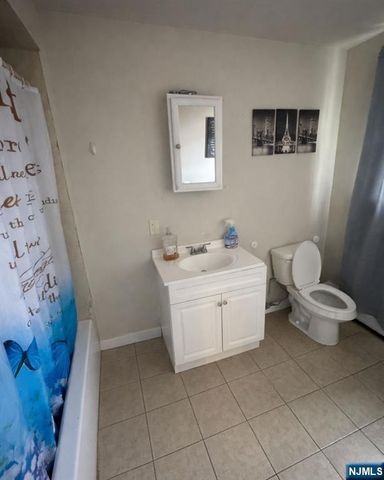 255 Franklin Street, Elizabeth, NJ 07206