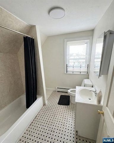 255 Franklin Street, Elizabeth, NJ 07206