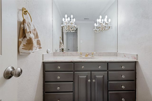 6335 W Northwest Highway 918, Dallas, TX 75225