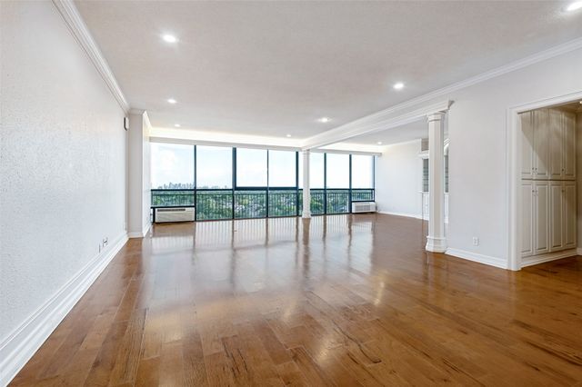 6335 W Northwest Highway 918, Dallas, TX 75225