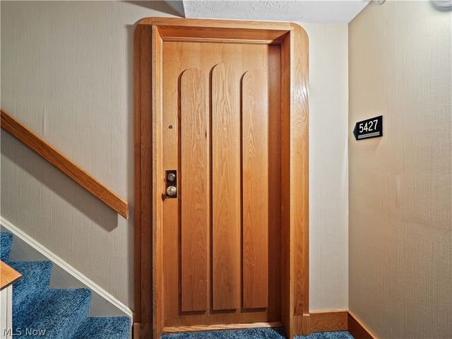 19000 Lake Road, Rocky River, OH 44116