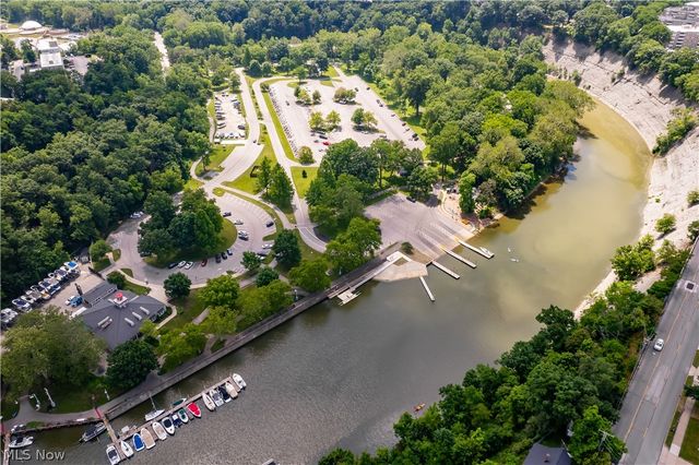 19000 Lake Road, Rocky River, OH 44116