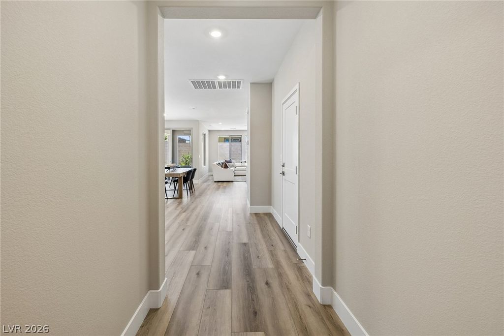 10050 Amber Rose Avenue, Las Vegas, NV 89143 — photo 3