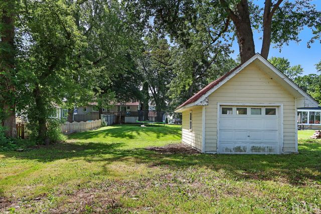 41638 N Lotus Avenue, Antioch, IL 60002