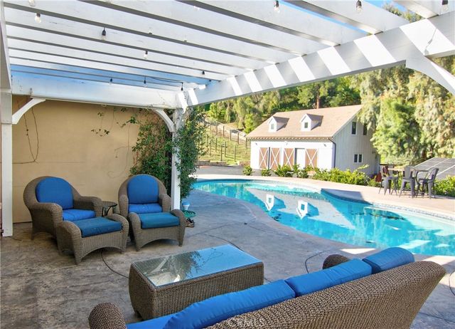 7151 Atheling, West Hills, CA 91307