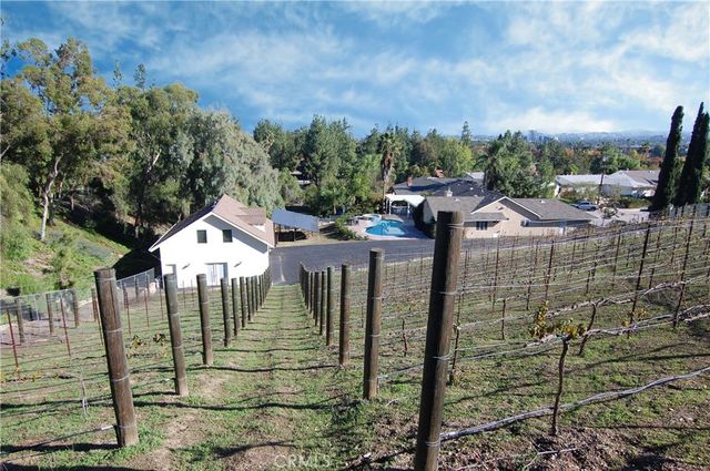 7151 Atheling, West Hills, CA 91307